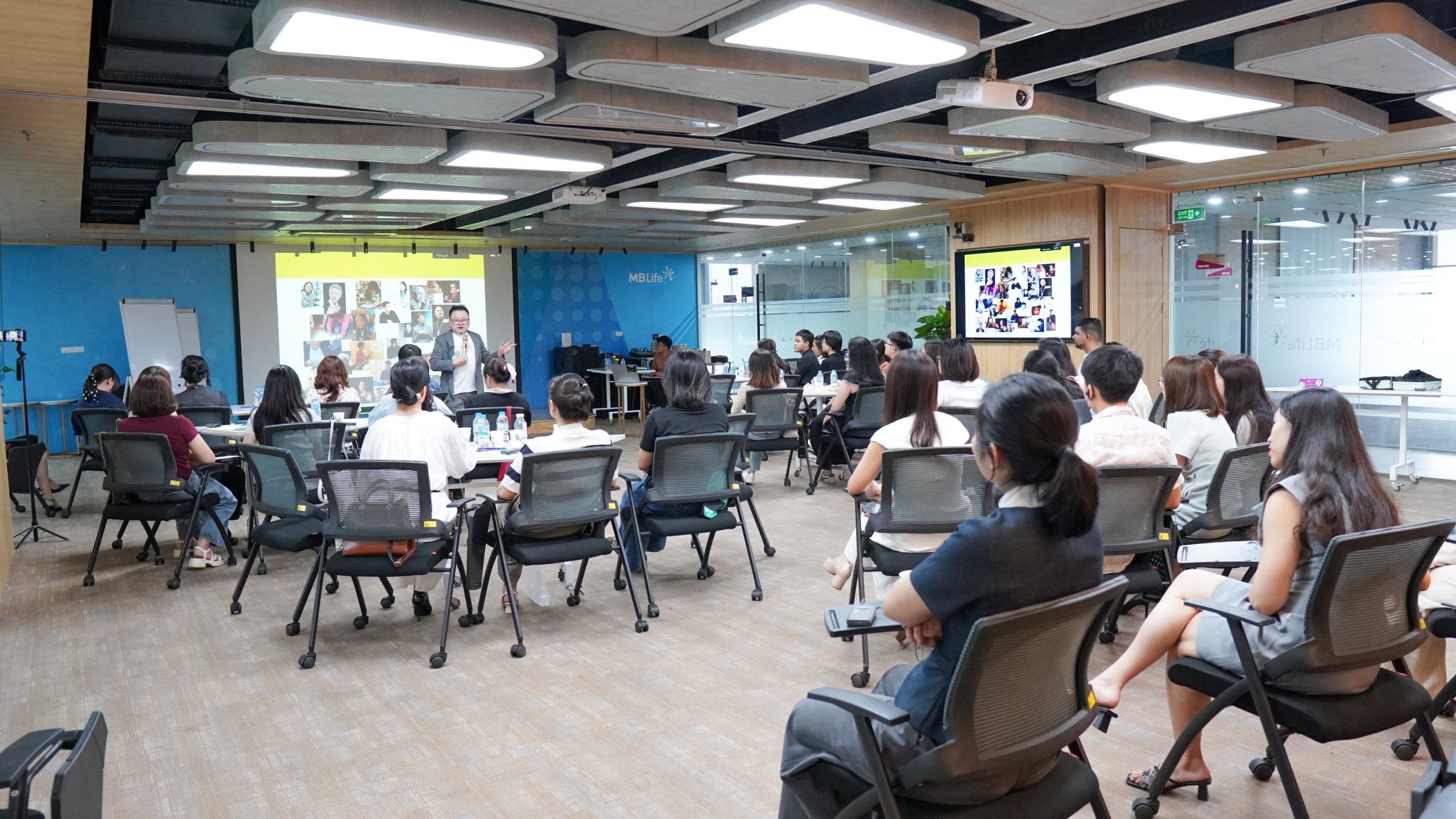 GS. Yong Se Kim chia sẻ nội dung tại chương trình